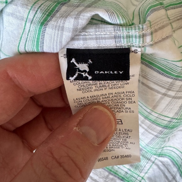 Oakley Men's XL Plaid Short Sleeve Cotton Shirt Button Up Green/White Beach Dad‎ - Picture 9 of 15
